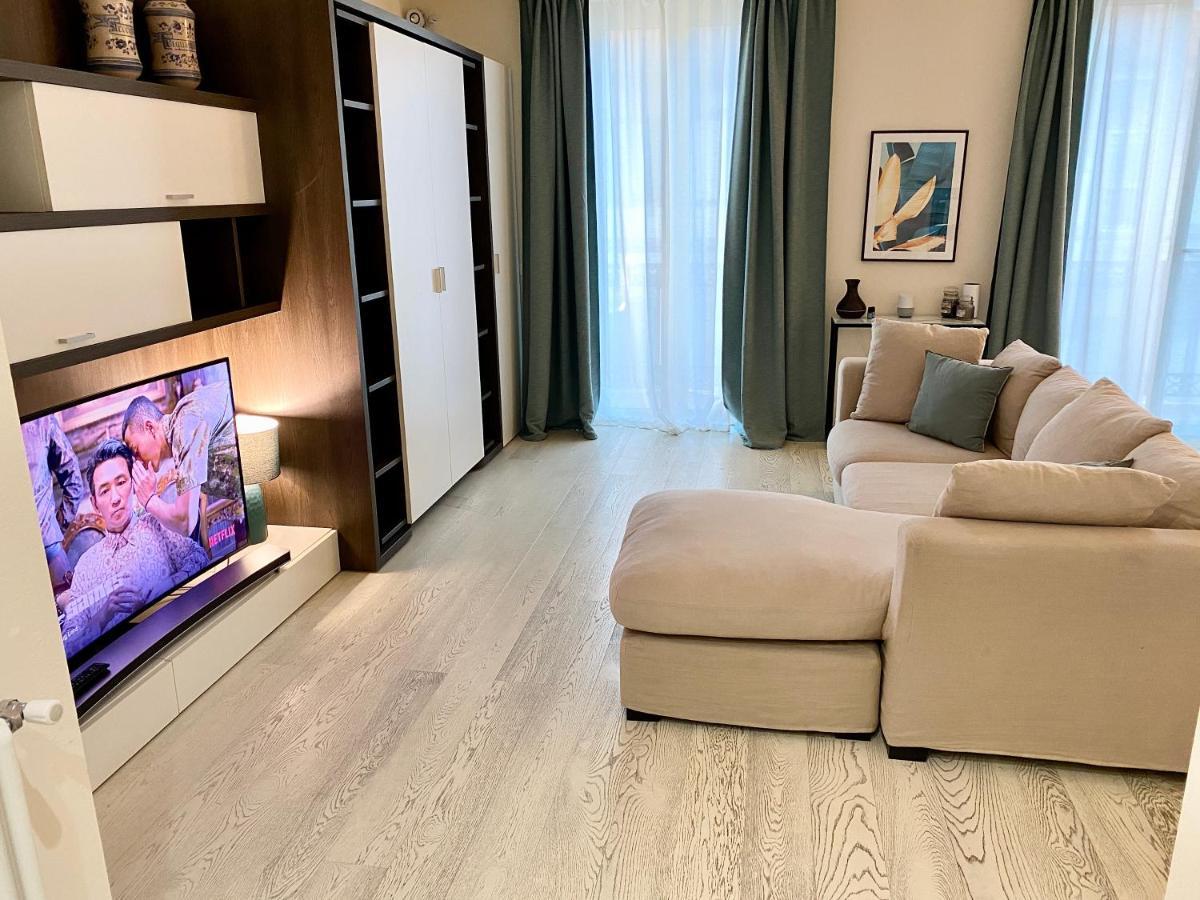 Front Beach Apartments Viareggio Eksteriør billede