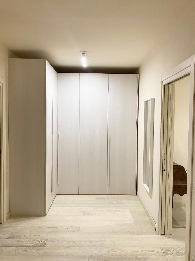 Front Beach Apartments Viareggio Eksteriør billede